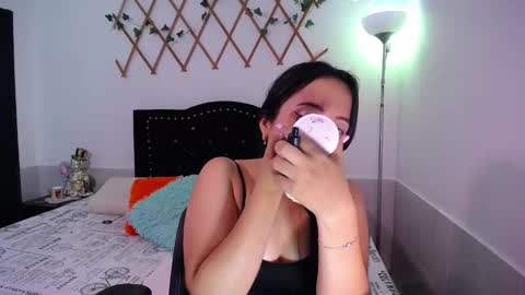 Valeria  online show from 13, 11, 2025