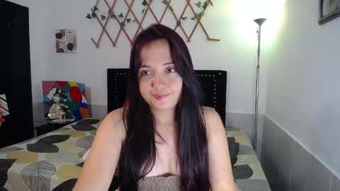 Snapshot of naughtygirl_mmm chatting on 1, 6, 2026 Valeria online show from 1, 6, 2026