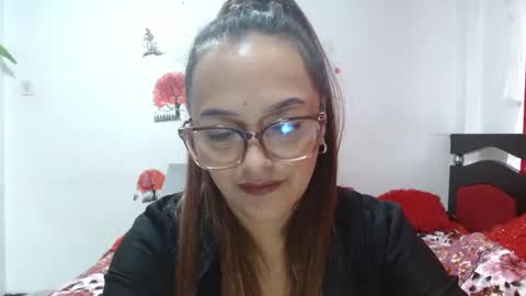 Snapshot of naughtygoddesss chatting on 30, 9, 2025 naughtygoddesss online show from 30, 9, 2025