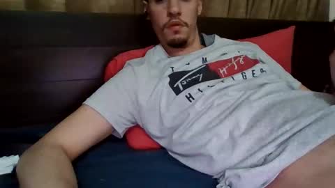 naughtyguy556677 online show from 19, 5, 2026