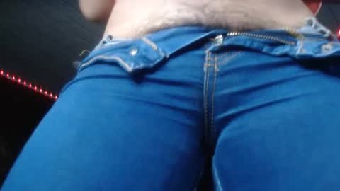 Snapshot of naughtyhotsquirt chatting on 18, 4, 2026 Kimberly online show from 18, 4, 2026