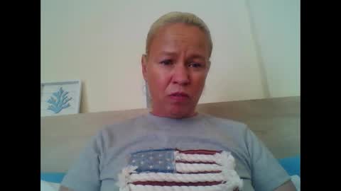 naughtyjennyblondeuk online show from 25, 4, 2026