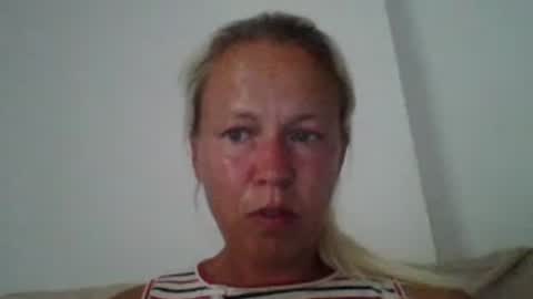 naughtyjennyblondeuk online show from 22, 6, 2026