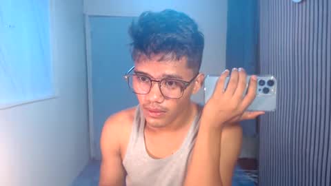 Snapshot of naughtyjosh_ chatting on 3, 11, 2025 Josh online show from 3, 11, 2025