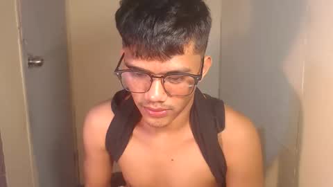 Snapshot of naughtyjosh_ chatting on 14, 11, 2025 Josh online show from 14, 11, 2025