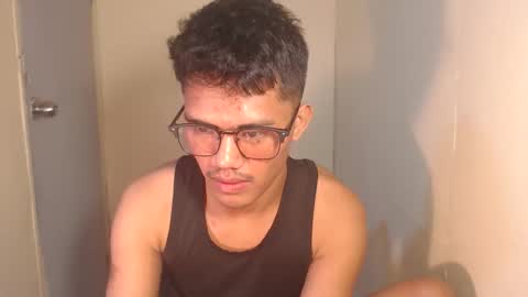 Snapshot of naughtyjosh_ chatting on 21, 11, 2025 Josh online show from 21, 11, 2025