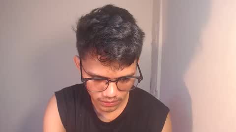 Snapshot of naughtyjosh_ chatting on 4, 12, 2025 Josh online show from 4, 12, 2025