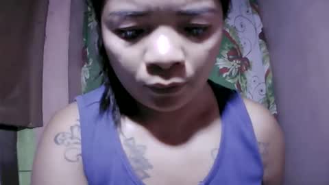 Snapshot of naughtymom_33 chatting on 19, 5, 2026 naughtymom_33 online show from 19, 5, 2026