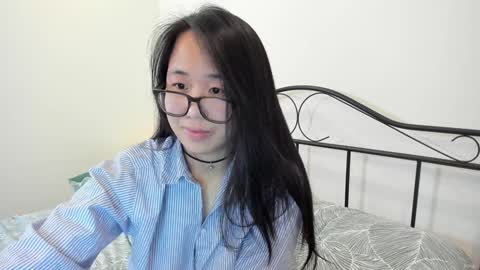 Snapshot of naughtynerdygirl chatting on 22, 1, 2025 Gigi Chu online show from 22, 1, 2025
