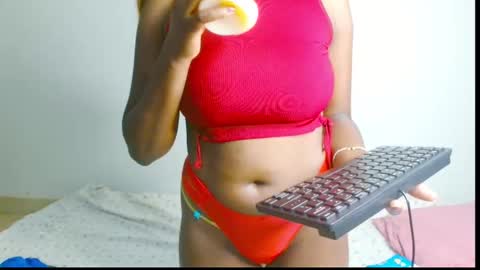 Snapshot of naughtynova01 chatting on 8, 11, 2025 ellah online show from 8, 11, 2025