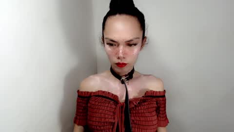 naughtypetiteangel online show from 23, 9, 2025