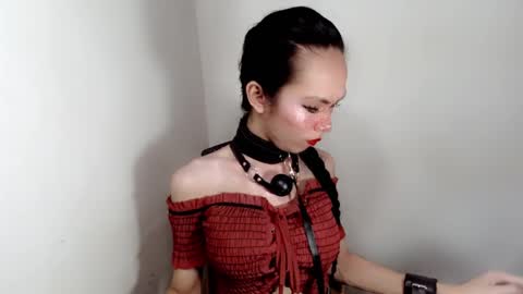 naughtypetiteangel online show from 29, 9, 2025