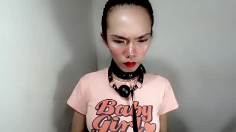 Snapshot of naughtypetiteangel chatting on 20, 11, 2025 naughtypetiteangel online show from 20, 11, 2025