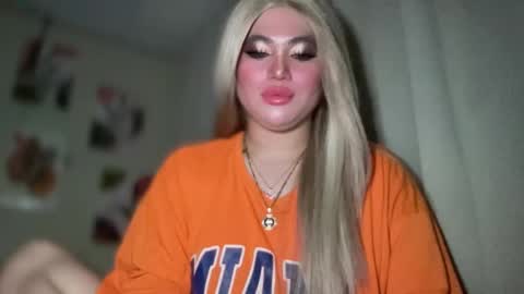 Rose Wilson online show from 28, 2, 2025