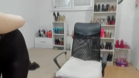 Snapshot of naughtysabine1 chatting on 4, 4, 2026 naughtysabine1 online show from 4, 4, 2026