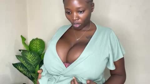 Snapshot of naughtysexydoll2 chatting on 28, 10, 2025 naughtysexydoll2 online show from 28, 10, 2025