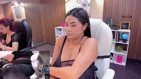         online show from 7, 11, 2025