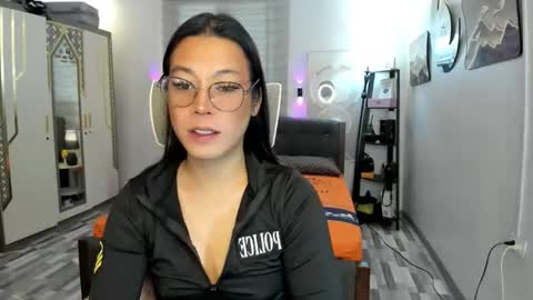 Snapshot of naugtycummer69 chatting on 4, 10, 2025 JAY online show from 4, 10, 2025