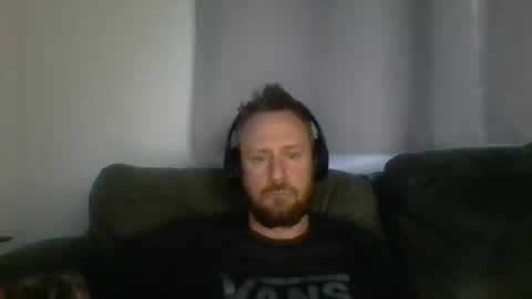 Snapshot of nawtydom1977 chatting on 19, 10, 2025 nawtydom1977 online show from 19, 10, 2025