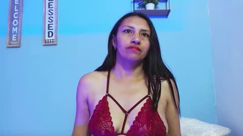 Snapshot of naya_10 chatting on 15, 10, 2025 naya_10 online show from 15, 10, 2025