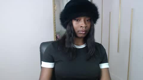 Nayaris 3 online show from 13, 5, 2026