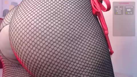 nayla_brown8 online show from 5, 12, 2025