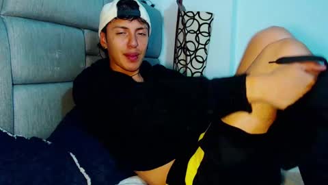 Snapshot of naytonfreeman chatting on 15, 10, 2025 Im Nayton online show from 15, 10, 2025