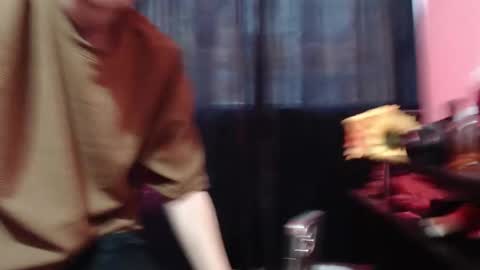 Im Nayton online show from 13, 11, 2025