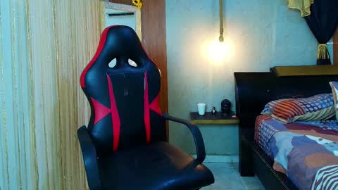 Snapshot of nazper_2 chatting on 10, 4, 2026 NAZPER online show from 10, 4, 2026