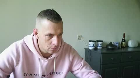 Snapshot of nederland77 chatting on 23, 12, 2024 nederland77 online show from 23, 12, 2024