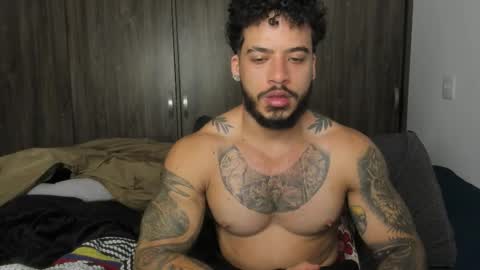 Snapshot of neeii chatting on 6, 1, 2026 Nei turn green online show from 6, 1, 2026