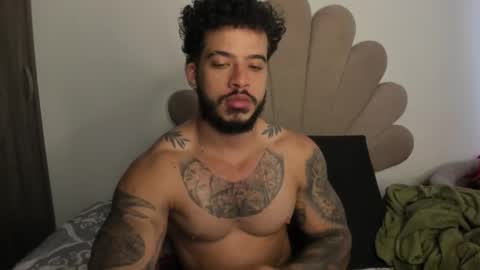 Snapshot of neeii chatting on 8, 1, 2026 Nei turn green online show from 8, 1, 2026