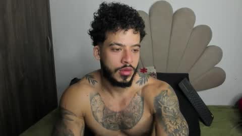 Snapshot of neeii chatting on 10, 1, 2026 Nei turn green online show from 10, 1, 2026