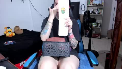 Geek Nicole    im Neeko UwU online show from 12, 5, 2026