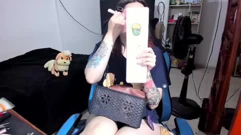 Geek Nicole    im Neeko UwU online show from 5, 6, 2026