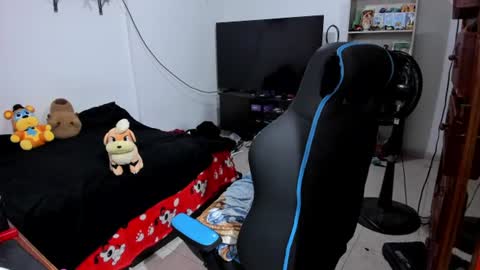 Geek Nicole    im Neeko UwU online show from 23, 6, 2026