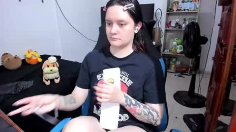 Geek Nicole    im Neeko UwU online show from 25, 6, 2026