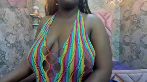 Snapshot of neffertiry_ebonny chatting on 1, 10, 2025 Nefer  online show from 1, 10, 2025