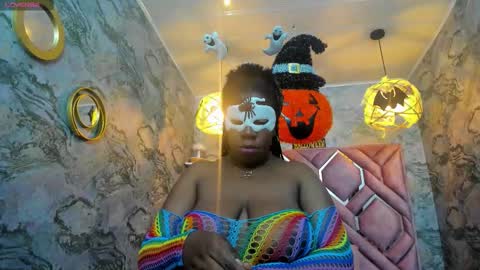 Nefer  online show from 30, 10, 2025