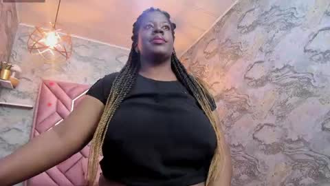Nefer  online show from 17, 5, 2026