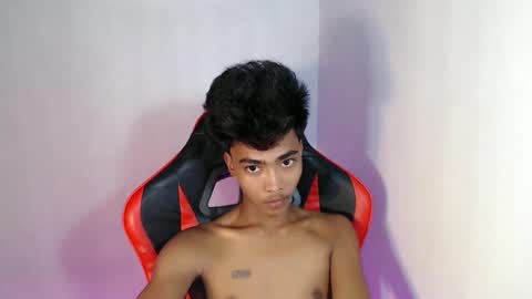 Snapshot of neil_asian69 chatting on 17, 10, 2025 neil_asian69 online show from 17, 10, 2025