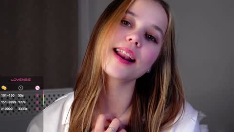 Snapshot of neldaaskins chatting on 7, 2, 2025 Lana online show from 7, 2, 2025