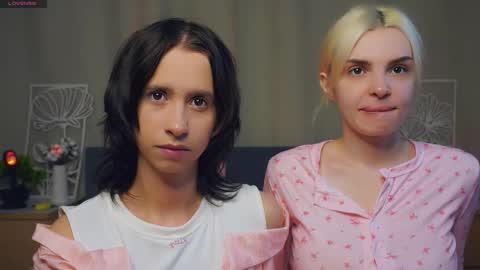 Snapshot of neldabestwick chatting on 16, 3, 2026 Histori online show from 16, 3, 2026