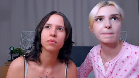 Snapshot of neldabestwick chatting on 27, 3, 2026 Histori online show from 27, 3, 2026