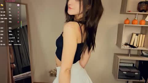 Vicky and Beatrice online show from 9, 2, 2026