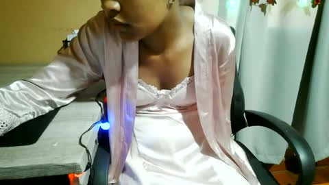 nelia_84 online show from 16, 6, 2026