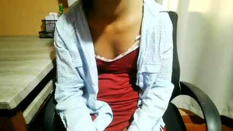 nelia_84 online show from 28, 6, 2026