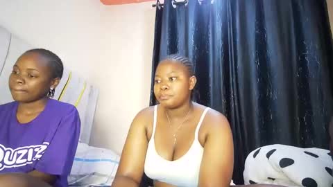 nellyeluxe online show from 12, 5, 2026