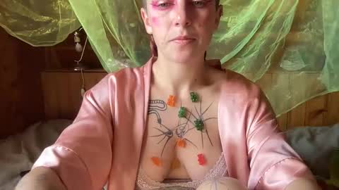 Nemesis Reyn4 online show from 15, 3, 2026