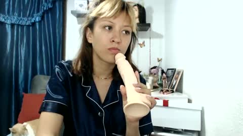 Snapshot of nena_lov chatting on 16, 1, 2025 Star online show from 16, 1, 2025